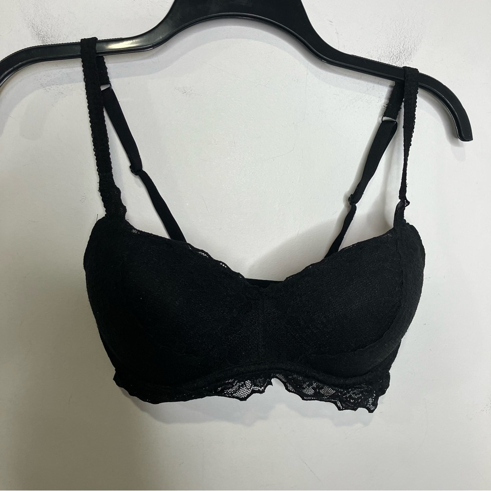 PINK Victoria’s Secret black lace‎ padded bralette size small (D-DD cup) sexy